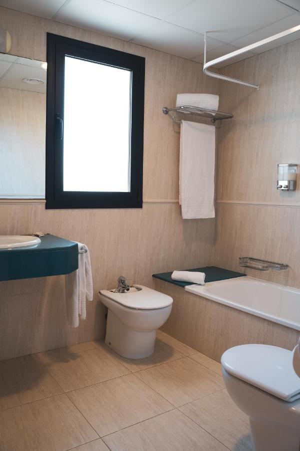 Beatrix 2000 Apartment Pineda de Mar Exterior foto